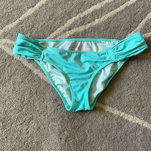 Victoria’s Secret knockout bikini bottom small